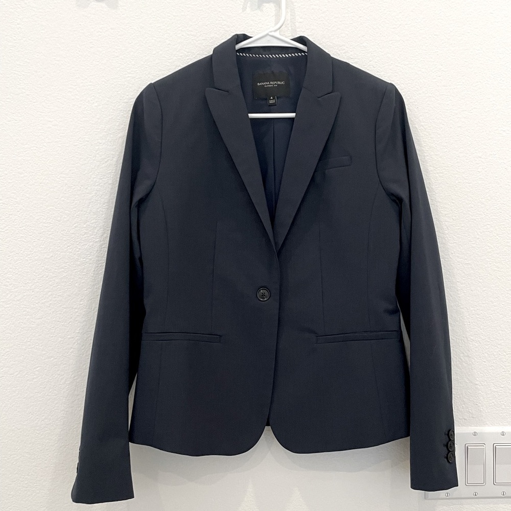 Navy Blue Suit BLAZER *Matching pants for sale*